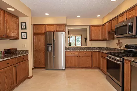 305 Regent Dr, La Crescent, MN 55947 photo 10