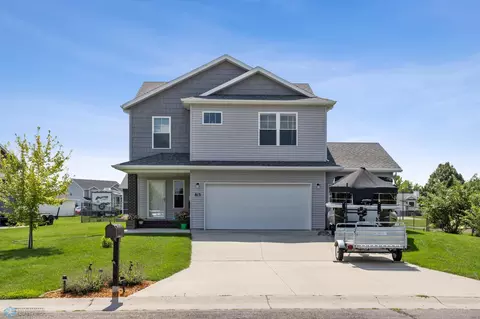 813 8th Ave NE, Dilworth, MN 56529