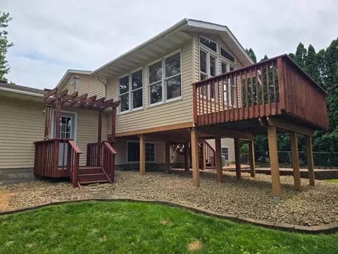 Exterior - 24 12th Ave SE, Faribault, MN 55021 photo 4 of 7