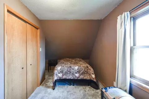 Bedroom - 437 3rd Ave, Wanamingo, MN 55983 photo 3 of 7
