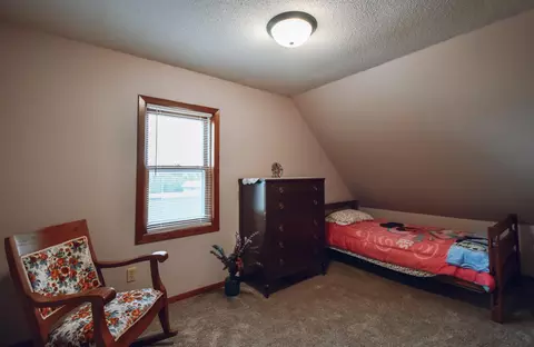 Bedroom - 437 3rd Ave, Wanamingo, MN 55983 photo 5 of 7