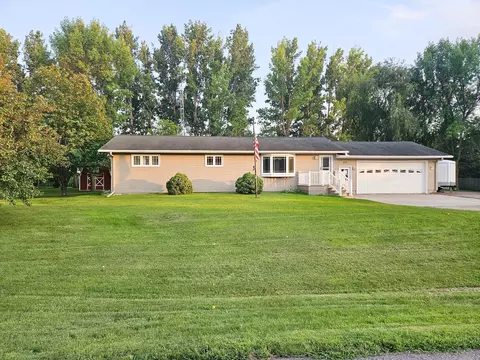 Exterior - 432 E 2nd St, Argyle, MN 56713 photo 2 of 14