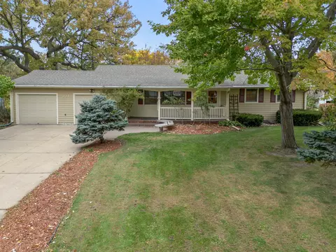 331 Pearson Way NE, Fridley, MN 55432