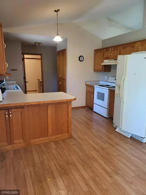 1880 45th St SE, St. Cloud, MN 56304 photo 11