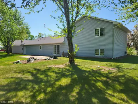 1880 45th St SE, St. Cloud, MN 56304 photo 6