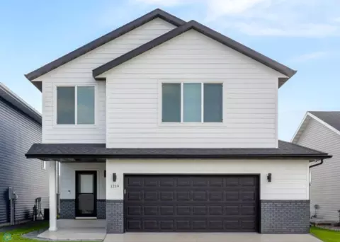1219 Barnes Dr W, West Fargo, ND 58078
