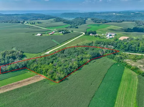 W5838 County Road Ee, Hartland Twp, WI 54723
