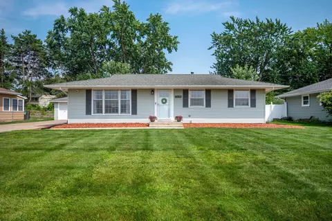 6082 Zealand Ave N, New Hope, MN 55428