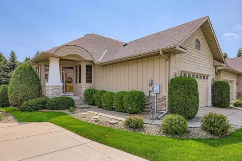 17407 Ada Ct, Eden Prairie, MN 55347