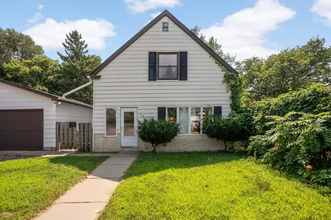 366 Stinson St, Saint Paul, MN 55117