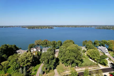 25810 Birch Bluff Rd, Shorewood, MN 55331 photo 10