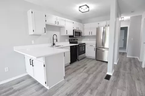 831 Evergreen Cir, Burnsville, MN 55337