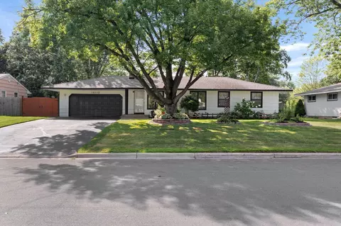 10112 Dupont Ave S, Bloomington, MN 55431