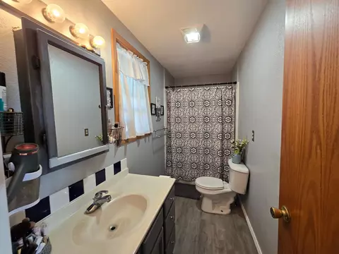 Bath - 524 Clara Ave, Murdock, MN 56271 photo 1 of 1