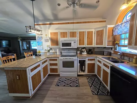 Kitchen - 524 Clara Ave, Murdock, MN 56271 photo 2 of 3