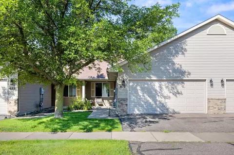 617 Meadow Ln, Young America, MN 55397