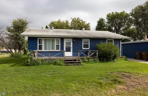 200 6th Ave, Arthur, ND 58006
