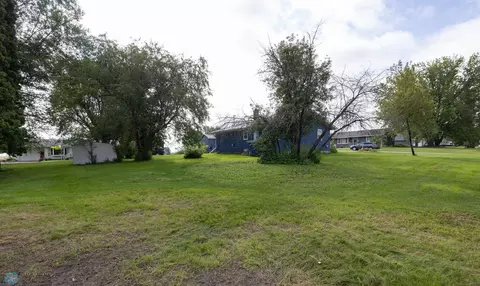 Exterior - 200 6th Ave, Arthur, ND 58006 photo 4 of 5