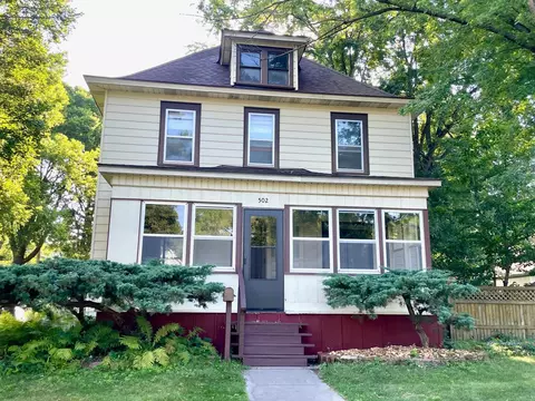 502 12th St SE, Menomonie, WI 54751