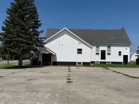 504 Main St S, Karlstad, MN 56732