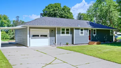 1634 Poplar Dr, Red Wing, MN 55066