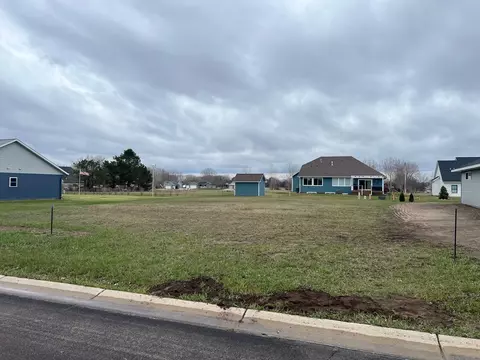 810 St James Cir, Litchfield, MN 55355