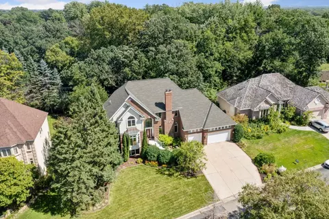 14709 White Oak Dr, Burnsville, MN 55337