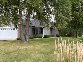 623 Ford St E, Northfield, MN 55057