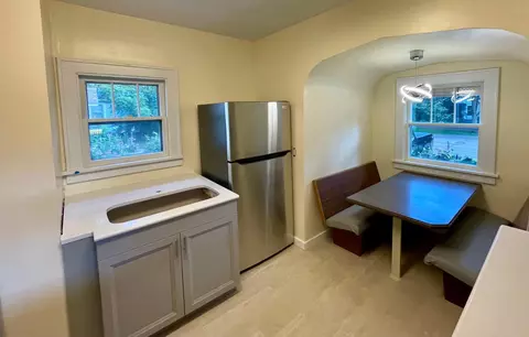 Kitchen - 809 6th Ave SE, Austin, MN 55912 photo 2 of 5