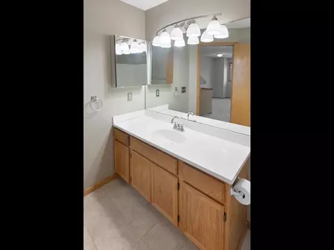 1936 Sapphire Pt #103, Eagan, MN 55122 photo 25