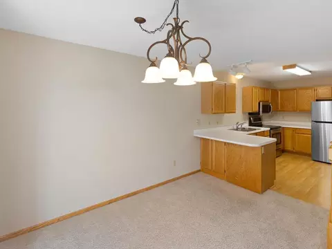 1936 Sapphire Pt #103, Eagan, MN 55122 photo 10