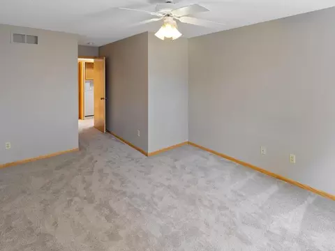 1936 Sapphire Pt #103, Eagan, MN 55122 photo 28