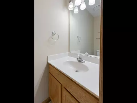 1936 Sapphire Pt #103, Eagan, MN 55122 photo 16