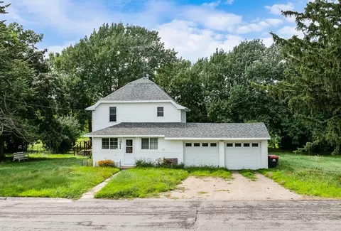 520 East St, Echo, MN 56237 photo 2