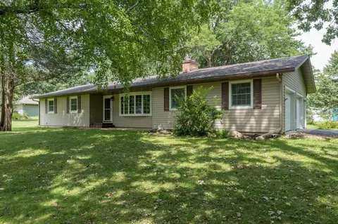 1614 Lesueur Ave, Mankato, MN 56001