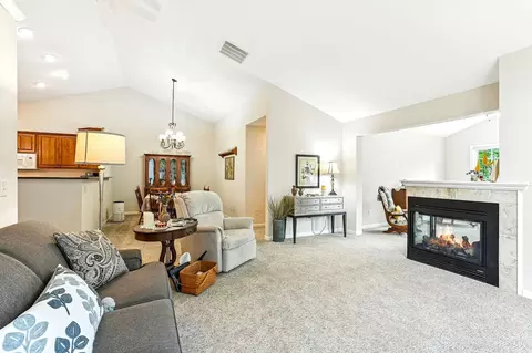 1301 Pine Pointe Curv, Saint Peter, MN 56082 photo 7