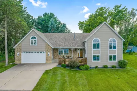 5807 Otter Lake Rd, White Bear Lake, MN 55110