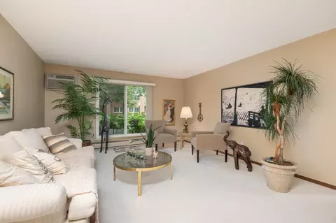 7412 W 22nd St #108, Saint Louis Park, MN 55426