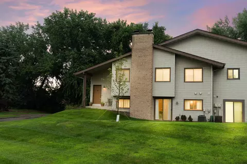 7168 W 113th St, Bloomington, MN 55438