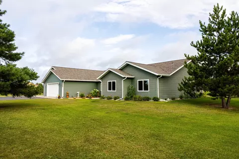 8810 Tranquility Ln NW, Bemidji, MN 56601
