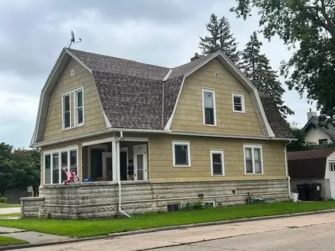 711 1st Dr NW, Austin, MN 55912
