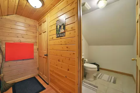 Bath - 1620 Maple St, Brainerd, MN 56401 photo 5 of 6
