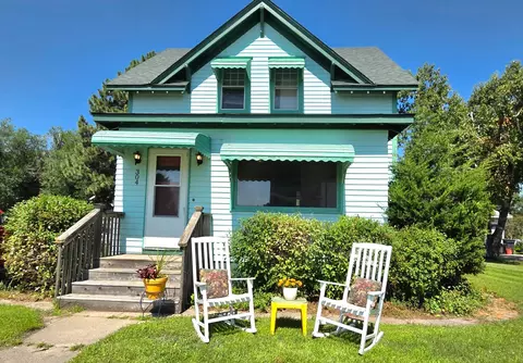 304 Lincoln Ave NW, Twin Valley, MN 56584