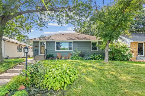 1329 Kenneth St, Saint Paul, MN 55116