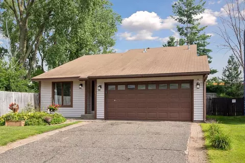 1361 Viewcrest Rd, Shoreview, MN 55126