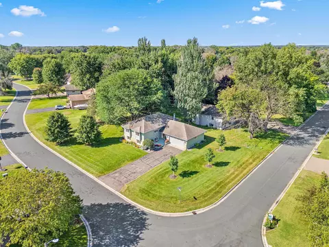 View/Area - 1511 Meadow Ln, Maple Plain, MN 55359 photo 3 of 6