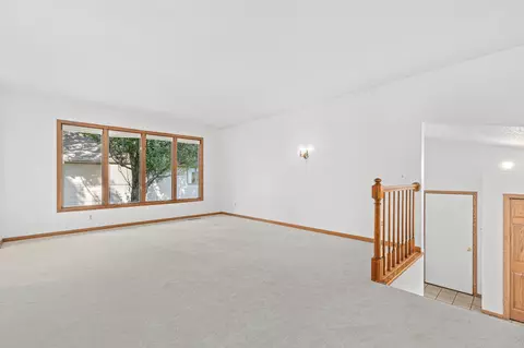 Living - 1511 Meadow Ln, Maple Plain, MN 55359 photo 2 of 5