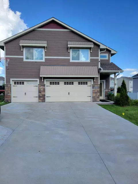 19013 Johnson St NW, Elk River, MN 55330