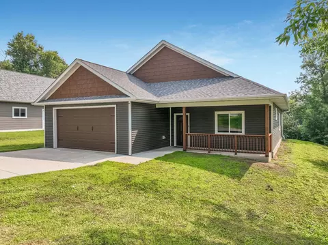 615 S Wisconsin Ave, Rice Lake, WI 54868