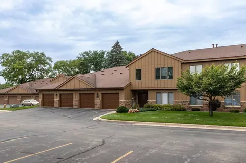 1908 Lakeview Ct SW #201, Rochester, MN 55902